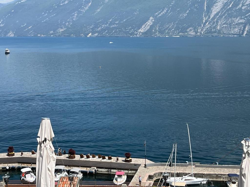 Hotel Alla Noce Limone sul Garda Exterior foto