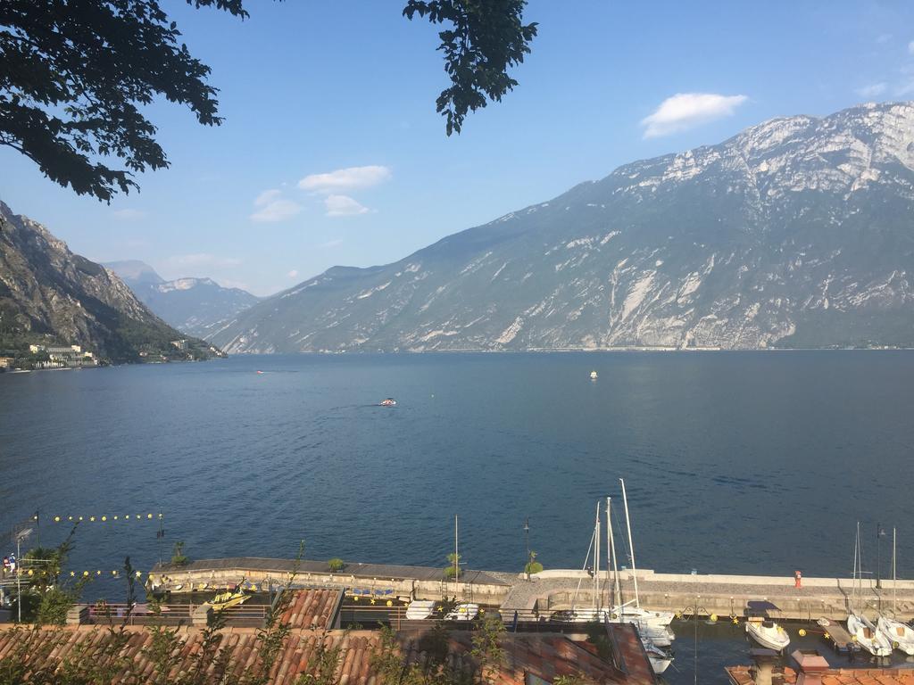 Hotel Alla Noce Limone sul Garda Zimmer foto